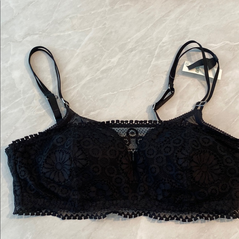 Aerie Black Lace Bra with Scalloped Trim